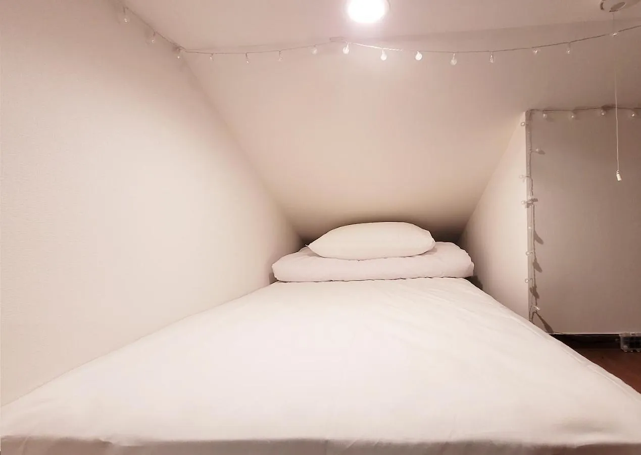東京都Tani Houseアパートメント 0*, 東京都 日本