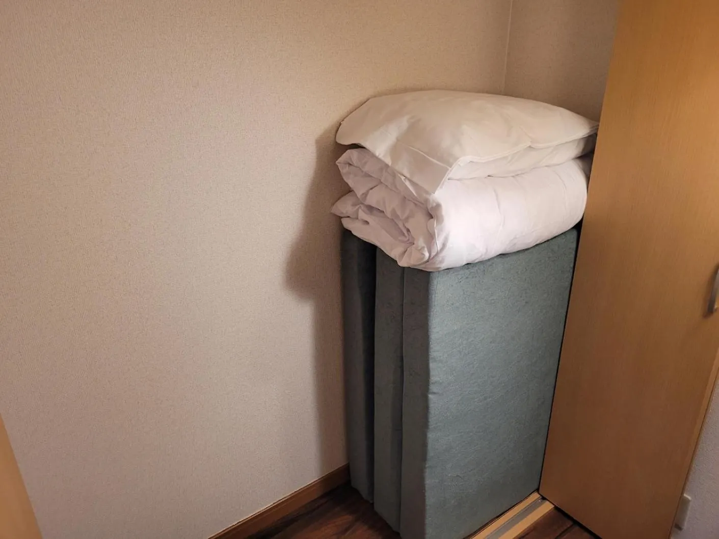 東京都Tani Houseアパートメント 0*, 東京都
